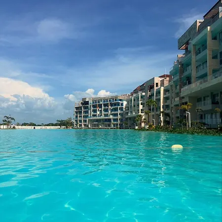 Apartamento Beautiful In Laguna Baia Kristal Cartagena